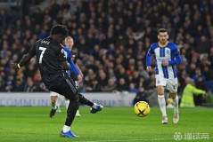 英超开局表现分析：曼联稳定，阿森纳排第二，维拉陷入降级区